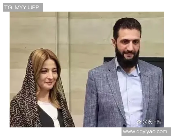 足球明星首次见到自己栩栩如生的蜡像感动不已分享背后故事与感受