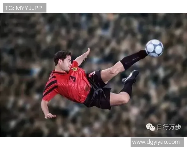 足球明星魅力尽显横屏海报展现运动之美与激情瞬间