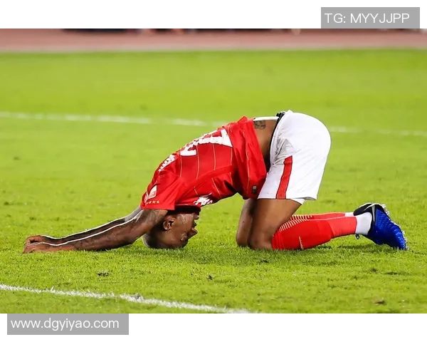 11月足球明星齐聚迪拜共享奢华假期尽享阳光与激情