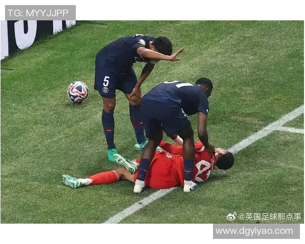 足球明星左腿受伤事件背后的真相与影响分析