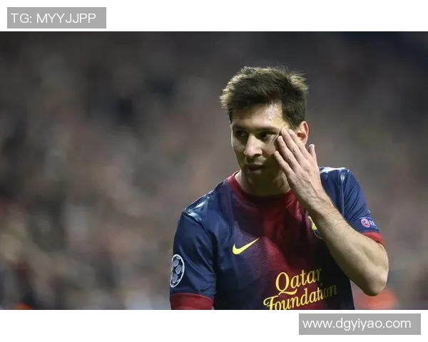 足球明星写生图片素材分享捕捉他们在赛场上的精彩瞬间与独特风采 足球明星写生图片素材分享捕捉他们在赛场上的精彩瞬间与独特风采